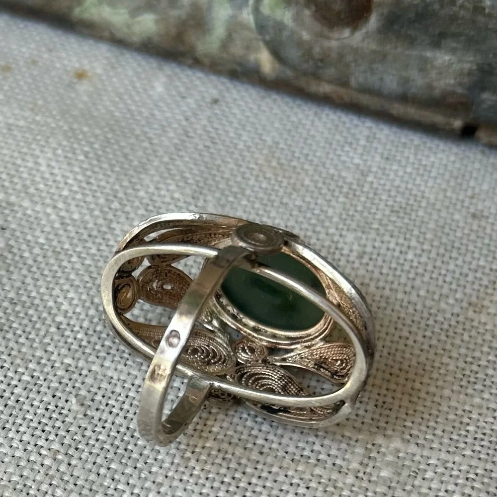 Antique Natural Jade Filigree Ring - Picture 5 of 12